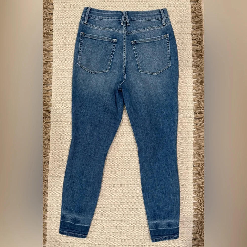 Good‎ American Distressed Skinny Jeans Women's Size 30 - Picture 3 of 11